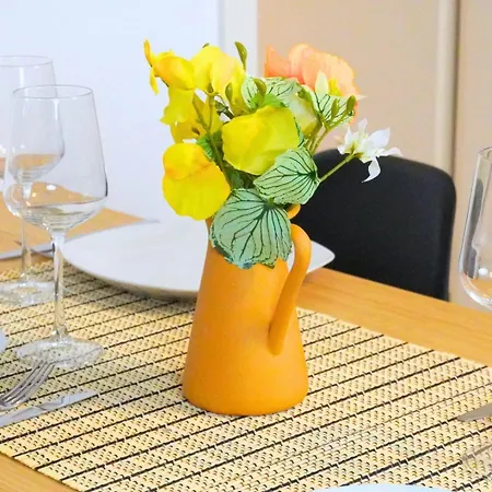 Besinnliches Bijou, Klein, Aber Oho Mit Wohlfuehlfaktor * Бохум